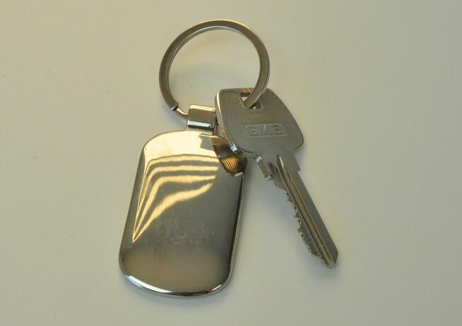 Breloki, numerki do pensjonatu z własnym grawerem 10szt.