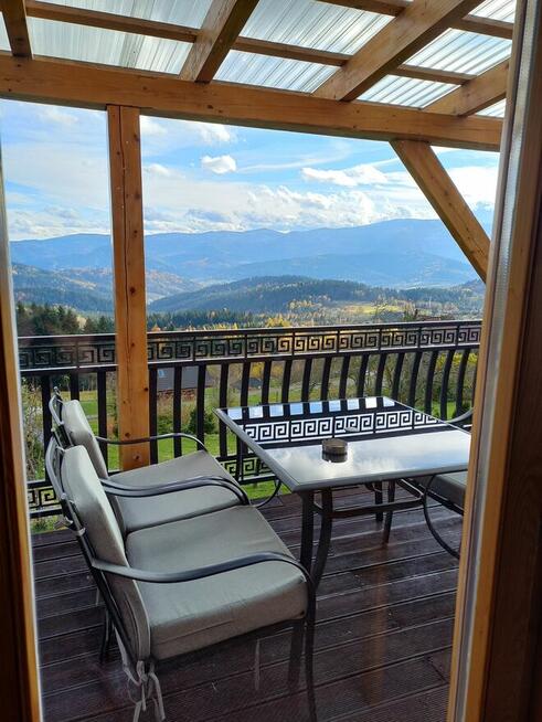 DOMEK APARTAMENT NA SZCZYCIE GÓRY