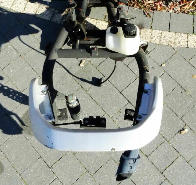 Rama PEUGEOT ELYSTAR 50 + akcesoria