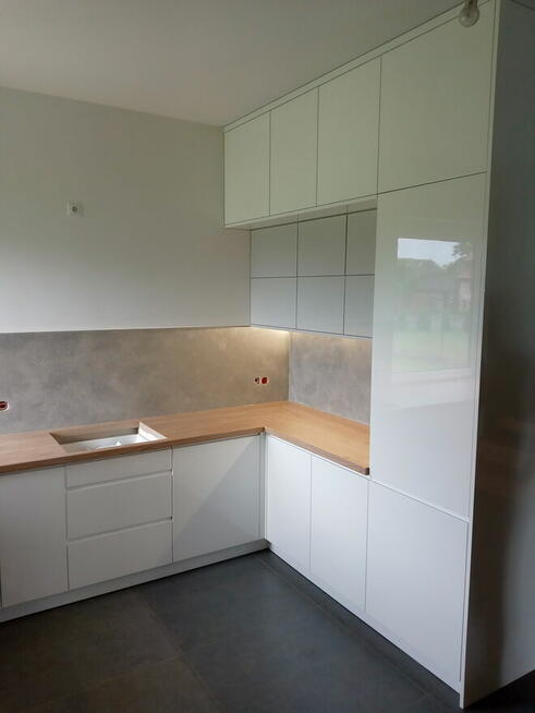 Meble na wymiar 697837126