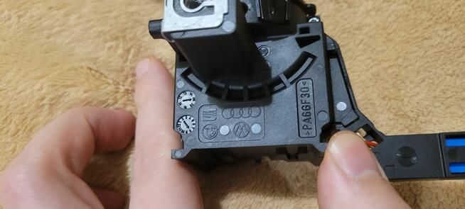 Manetka świateł i kierunków 8P0953513C LIFT A3 8P