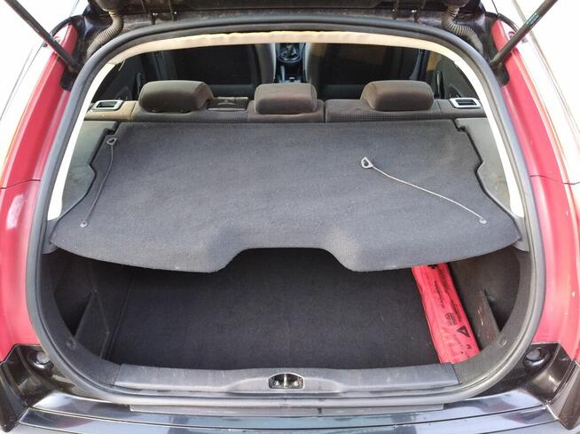 Citroen C4 - półka tylna bagażnika - tył