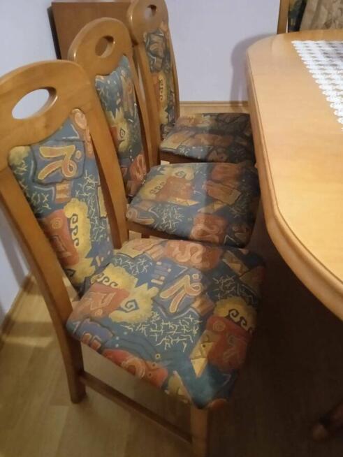 Stół oraz 8 krzeseł tanio sprzedam