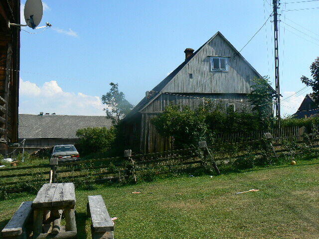 PODSZKLE - sprzedam nieruchomość dom na działce