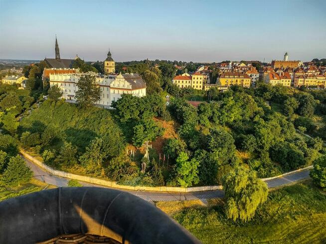 Lot widokowy balonem