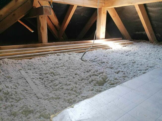 Naprawa poddasza po kunach TERMOWOZJA