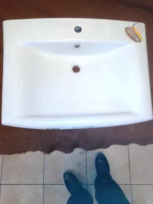 Umywalka fabrycznie nowa za 1/2 ceny