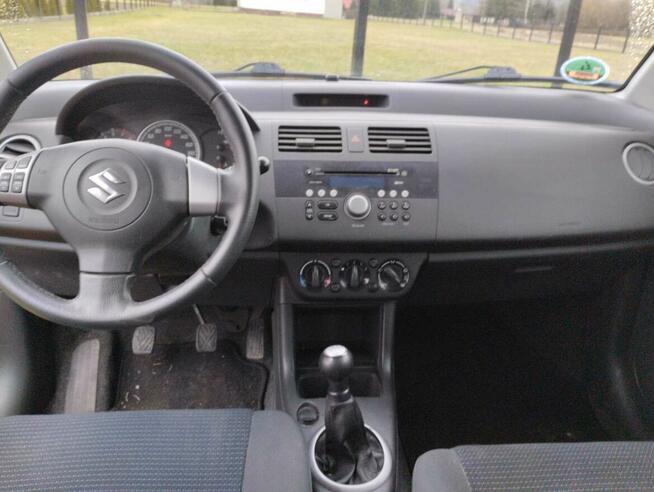 Suzuki Swift 1.5 benzyna 2008 r. 173 tys. km