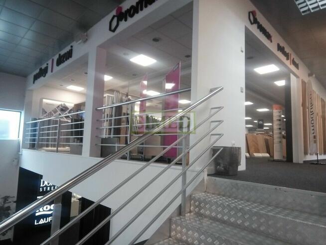 Showroom meble, wyposażenie wnętrz, parking