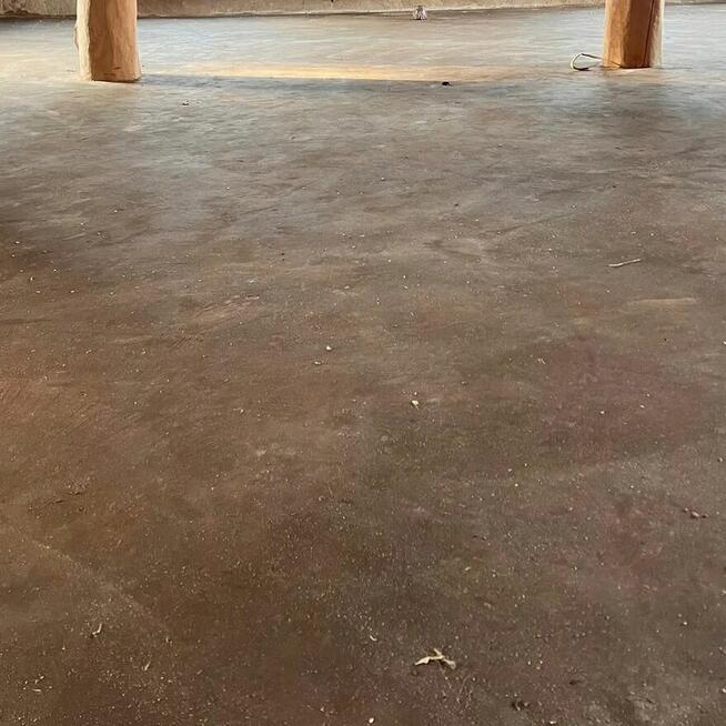 Naturalne podłogi z gliny - wyjątkowy element wykończenia wn