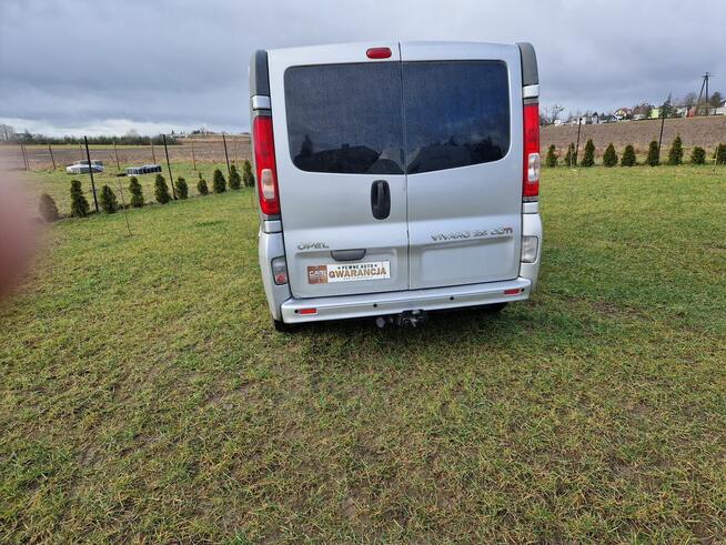 Opel VIVARO 3-fotele, 2,5 CDTI DLUGI AUTOMAT Klima
