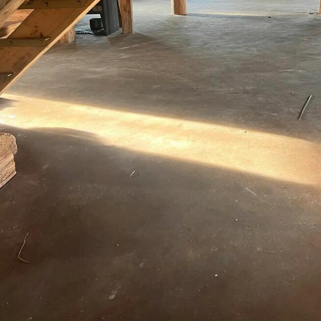 Naturalne podłogi z gliny - wyjątkowy element wykończenia wn