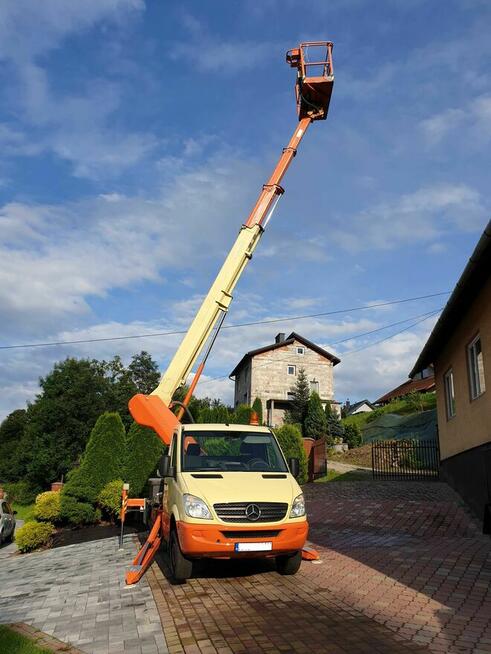 Zwyżka wynajem oraz usługi podnośnikiem koszowym 22 m.
