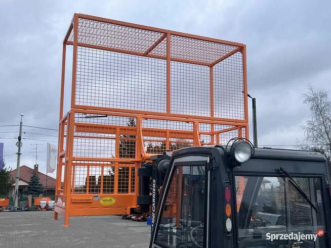 Kosz narzędziowy z certyfikatem skrzynia CE 130 i 240 cm