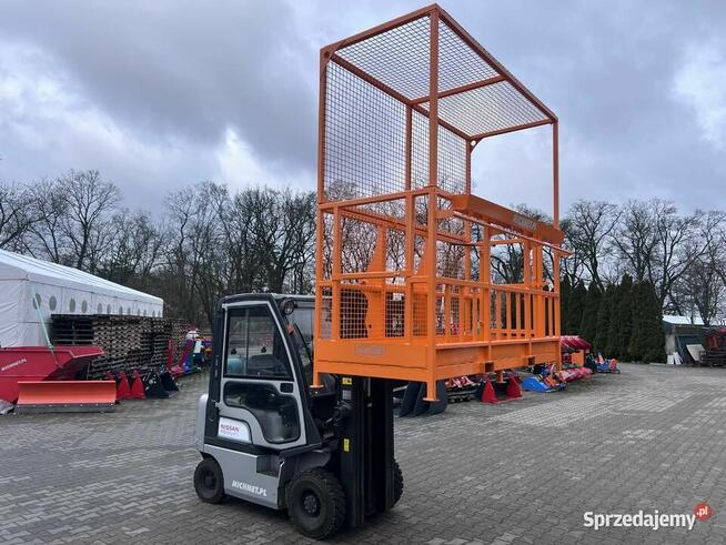 Kosz narzędziowy z certyfikatem skrzynia CE 130 i 240 cm