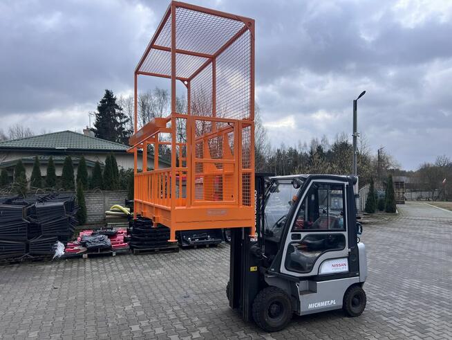 Kosz narzędziowy z certyfikatem skrzynia CE 130 i 240 cm