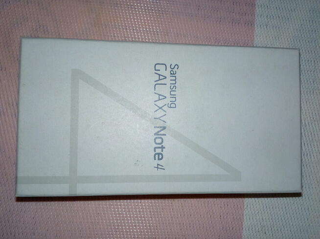 pudełko po telefonie SAMSUNG GALAXY S III