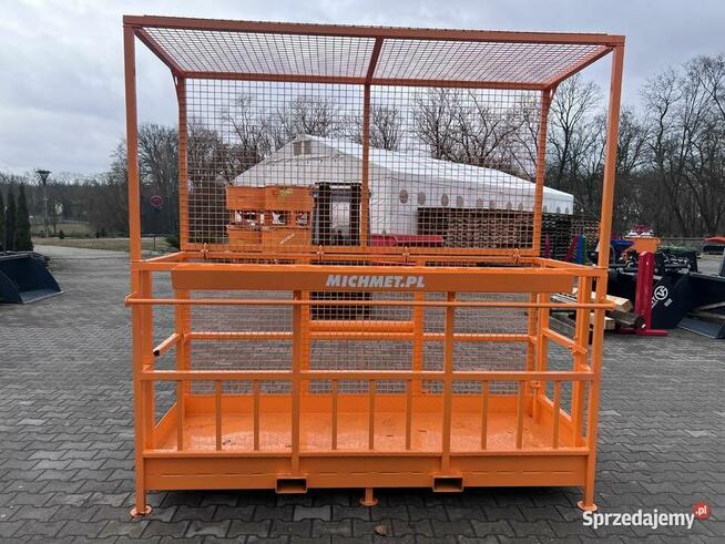 Kosz narzędziowy z certyfikatem skrzynia CE 130 i 240 cm