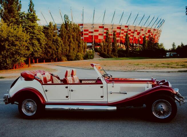 Zabytkowy samochód, auto retro do ślubu - NESTOR BARON