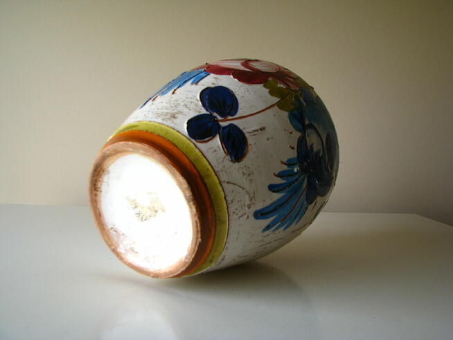 Ceramiczny wazon rękodzieło z motywem kwiatów 21 cm retro