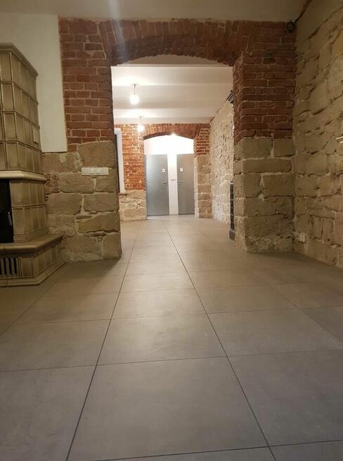 LOKAL UŻYTKOWY W KAMIENICY CENTRUM BLISKO KAUFLANDA 85 M2
