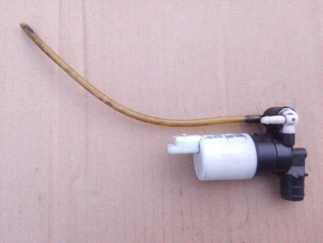 Pompka spryskiwaczy Peugeot 207 307 Citroen C3 C4 Renault