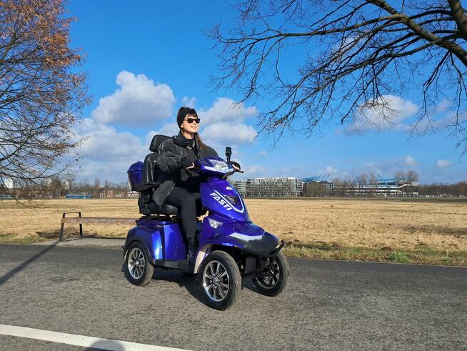 ELECTRORIDE Elektryczny Skuter 4 kołowy wersja z daszkiem