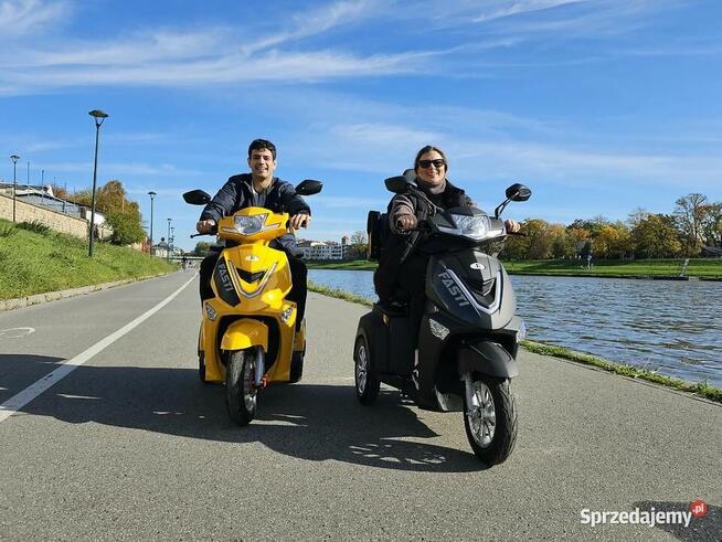 Skuter elektryczny trójkołowy Fasti 3 Max, czarny