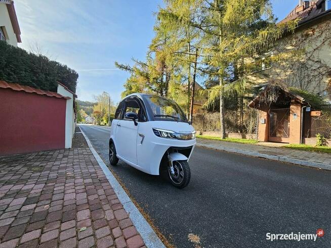 ELECTRORIDE FUTURI 3 zabudowany trójkołowiec elektryczny