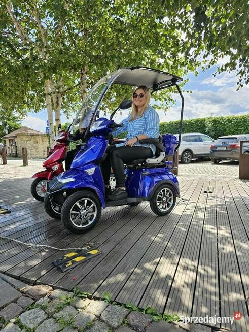 Elektryczny czterokołowy skuter Fasti 4 z dachem