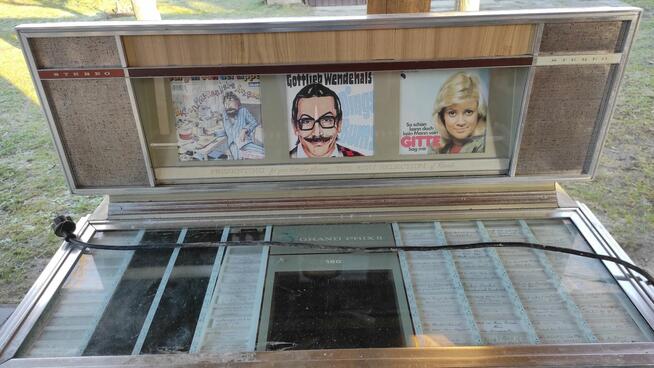 Szafa grająca ROCKOLA 425 Grand Prix z 1959 roku produkcji