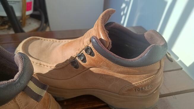 Sprzedaje buty terenowe