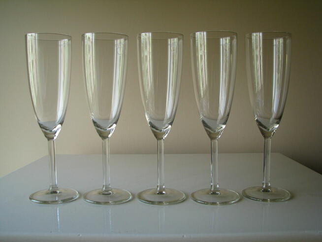 Krystaliczne lampki - kieliszki na wino, szampanówki 5 szt
