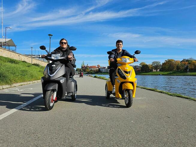 Elektryczny skuter Fasti 3 Max dach + bateria + pas + uchwyt