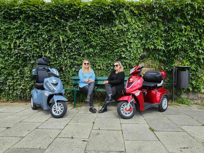 Elektryczny skuter Fasti 3 Max z dachem + uchwyt na kule