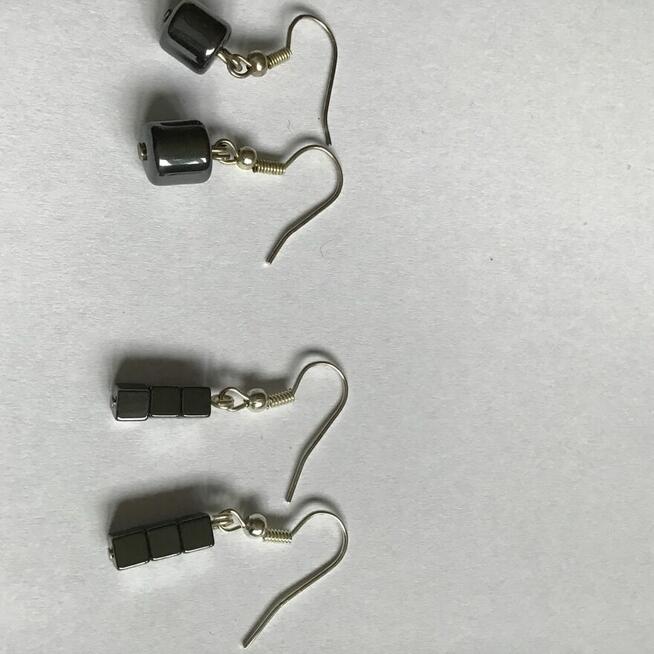 Kolczyki z hematytów