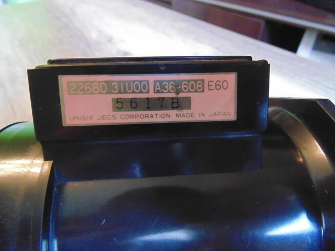 Przepływomierz powietrza Nissan PATROL GR V Wagon (Y61)