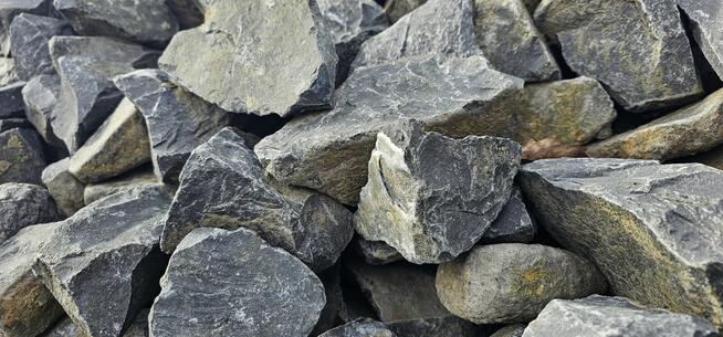 Kora kamienna gnejs do gabionów ogrodowy ozdobny grys