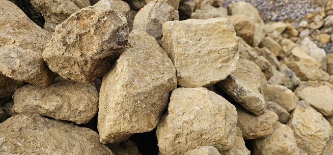 Kora kamienna gnejs do gabionów ogrodowy ozdobny grys