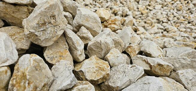 Kora kamienna gnejs do gabionów ogrodowy ozdobny grys