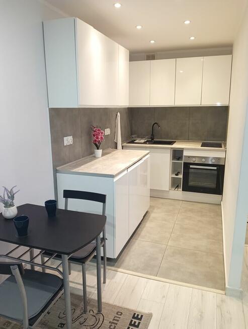 Kawalerka parter, wysoki standard