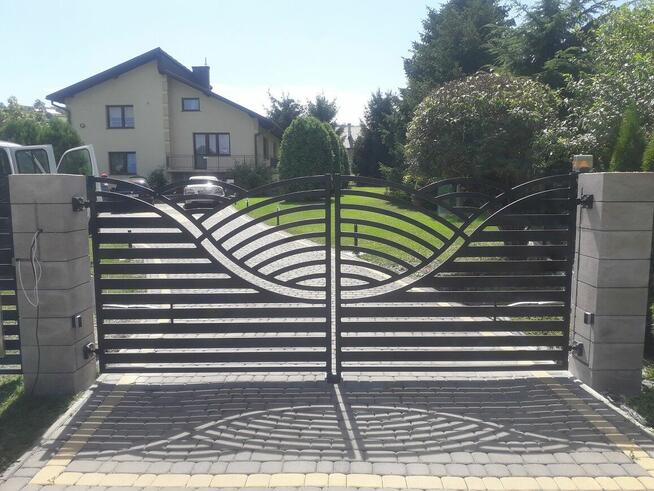 Ogrodzenie, brama przesuwna, brama skrzydłowa, przęsła