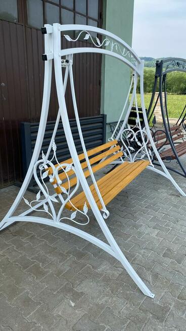 Huśtawki, grille, wiaty, pergole ogrodowe