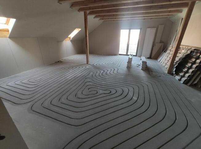 Frezowanie posadzki pod ogrzewanie podłogowe. Podłogówka