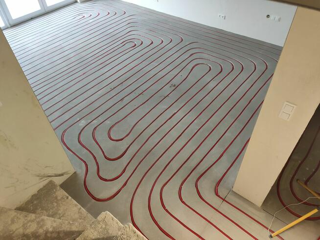 Frezowanie posadzki pod ogrzewanie podłogowe. Podłogówka