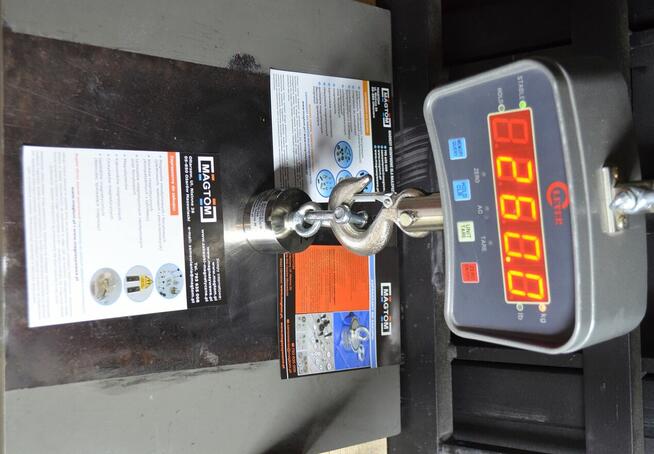 Magnes neodymowy z uchem 360 stopi do poszukiwań w wodzie