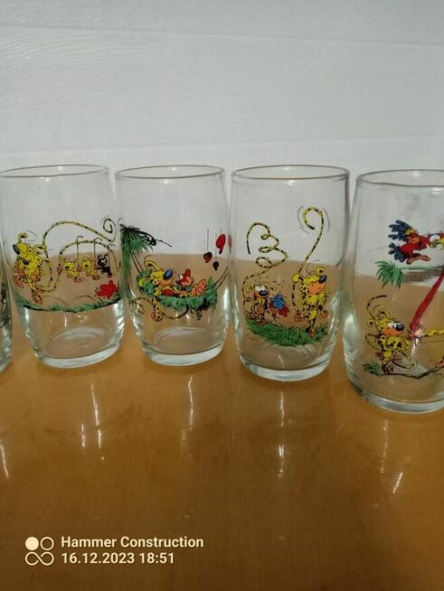 Sprzedam szklanki PRL