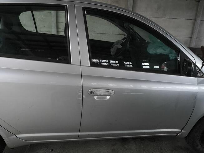 Toyota Yaris 2004r francuz części