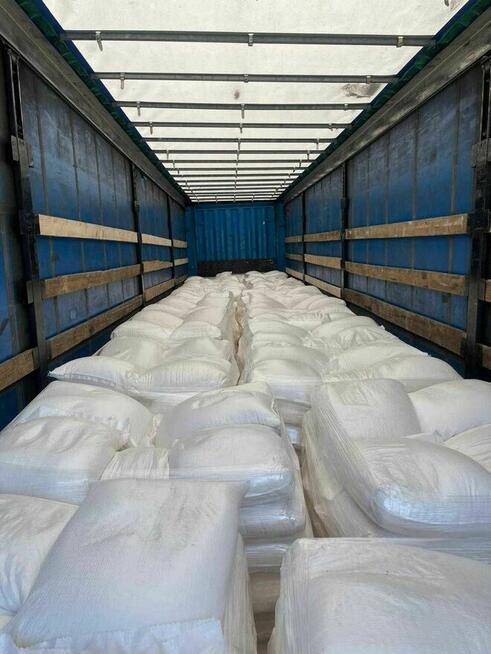 Cukier Buraczany w workach na paletach EURO