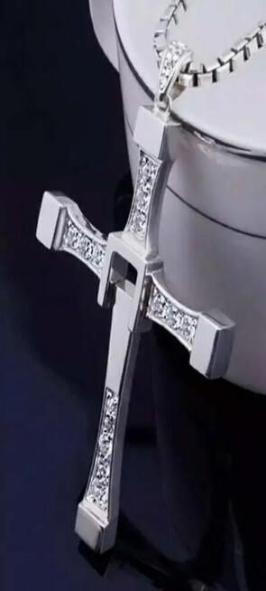 Posrebrzany naszyjnik Męski z krzyżem stal chirurgiczna